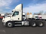 Used 2021 Freightliner Cascadia Detroit DD13 Semi Truck for sale #M220222 - photo 4