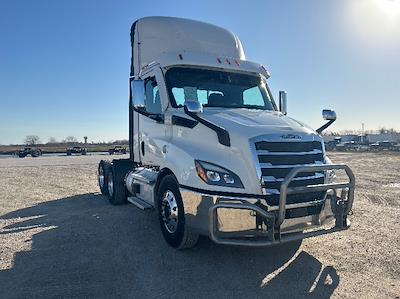 Used 2021 Freightliner Cascadia Detroit DD13 Semi Truck for sale #M220226 - photo 1