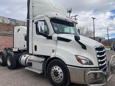 Used 2021 Freightliner Cascadia Detroit DD13 Semi Truck for sale #M220233 - photo 1