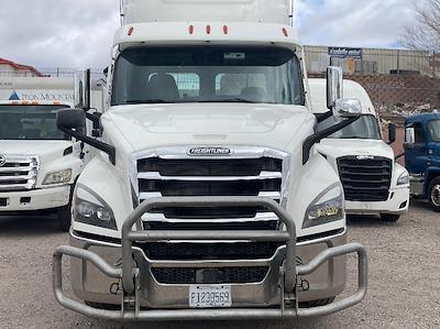 Used 2021 Freightliner Cascadia Detroit DD13 Semi Truck for sale #M220233 - photo 2