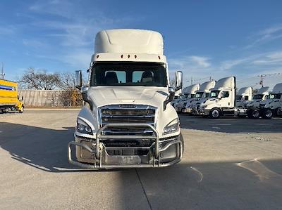 Used 2021 Freightliner Cascadia Detroit DD13 Semi Truck for sale #M220234 - photo 2