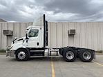 Used 2021 Freightliner Cascadia Detroit DD13 Semi Truck for sale #M220238 - photo 4