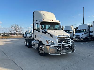 Used 2021 Freightliner Cascadia Detroit DD13 Semi Truck for sale #M220244 - photo 1