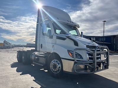 Used 2021 Freightliner Cascadia Detroit DD13 Semi Truck for sale #M220249 - photo 1