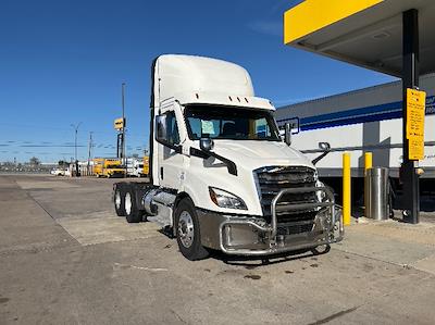 Used 2021 Freightliner Cascadia Detroit DD13 Semi Truck for sale #M220252 - photo 1