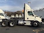 Used 2021 Freightliner Cascadia Detroit DD13 Semi Truck for sale #M220285 - photo 8