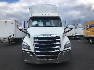 Used 2021 Freightliner Cascadia Detroit DD13 Semi Truck for sale #M220287 - photo 2