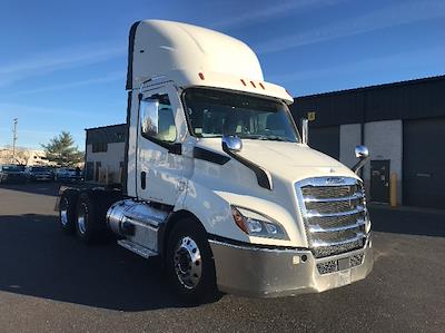Used 2021 Freightliner Cascadia Detroit DD13 Semi Truck for sale #M220289 - photo 1