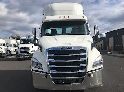 Used 2021 Freightliner Cascadia Detroit DD13 Semi Truck for sale #M220289 - photo 2
