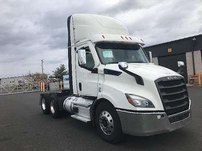 Used 2021 Freightliner Cascadia Detroit DD13 Semi Truck for sale #M220297 - photo 1