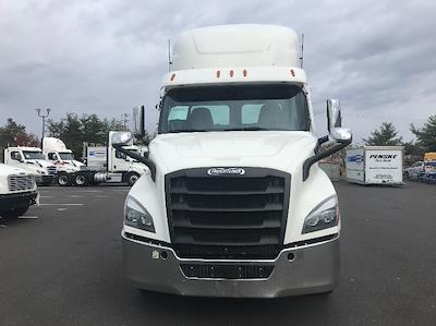 Used 2021 Freightliner Cascadia Detroit DD13 Semi Truck for sale #M220297 - photo 2
