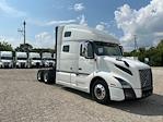 Used 2020 Volvo VNL Volvo D13 Semi Truck for sale #QG2303 - photo 1