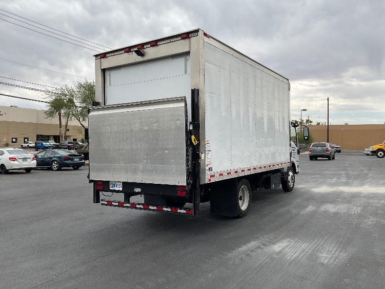Used 2021 Isuzu NRR - photo 15