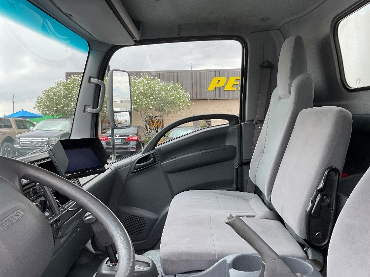 Used 2021 Isuzu NRR - photo 21
