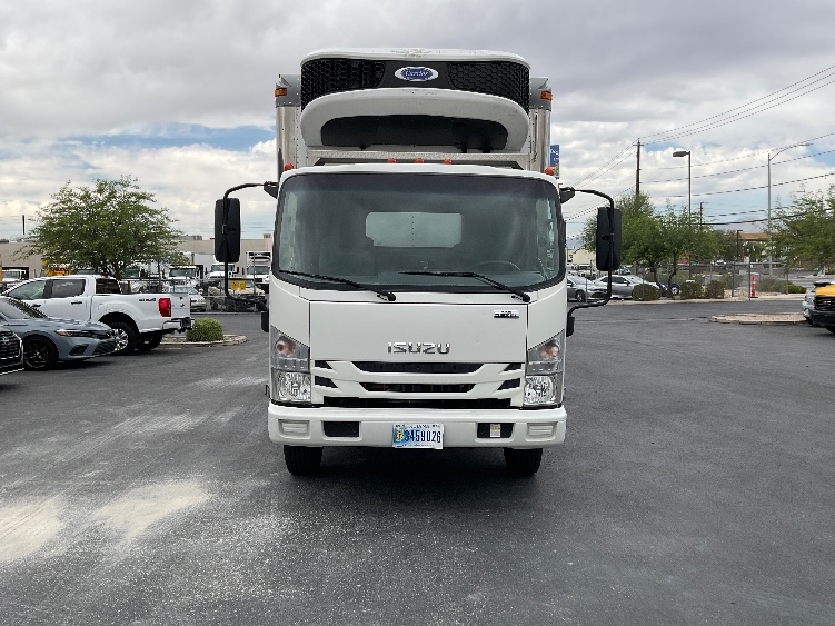 Used 2021 Isuzu NRR - photo 2