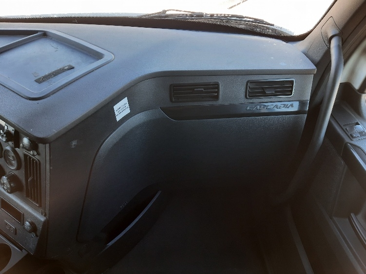 Used 2023 Freightliner Cascadia - photo 16