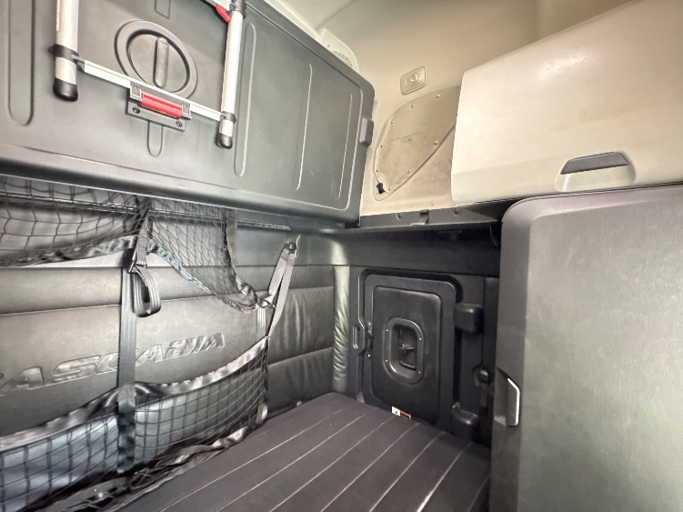 Used 2023 Freightliner Cascadia - photo 20