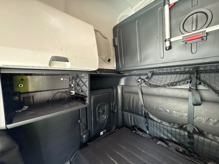 Used 2023 Freightliner Cascadia - photo 21