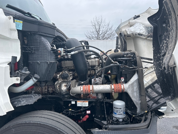 Used 2023 Freightliner Cascadia - photo 21