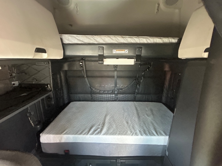 Used 2023 Freightliner Cascadia - photo 16