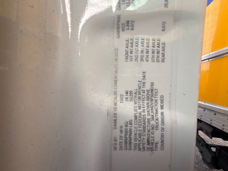Used 2023 Freightliner Cascadia - photo 22