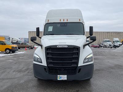 Used 2023 Freightliner Cascadia Detroit DD13 Semi Truck with Sleeper Cab for sale #UPP235682 - photo 2
