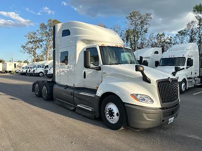 Used 2023 International LT - photo 1