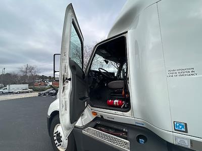 Used 2023 International LT - photo 1