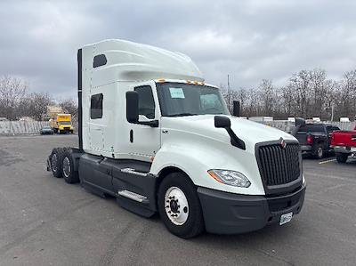Used 2023 International LT - photo 1