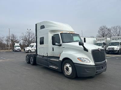 Used 2023 International LT - photo 1
