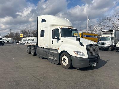 Used 2023 International LT - photo 1