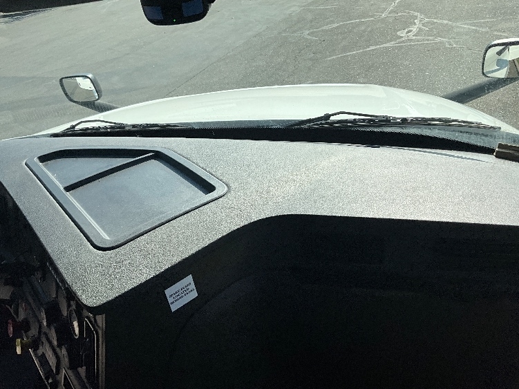 Used 2023 Freightliner Cascadia - photo 16
