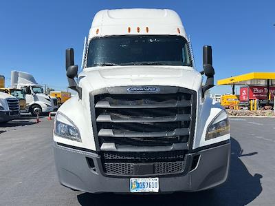 Used 2023 Freightliner Cascadia - photo 1