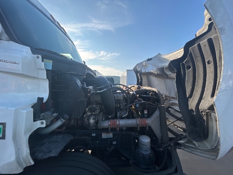 Used 2023 Freightliner Cascadia - photo 22