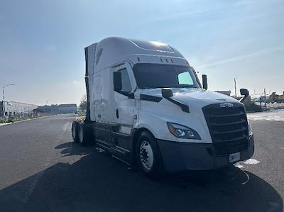 Used 2023 Freightliner Cascadia Detroit DD13 Semi Truck with Sleeper Cab for sale #UPP236143 - photo 1