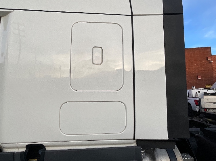 Used 2023 Freightliner Cascadia - photo 24