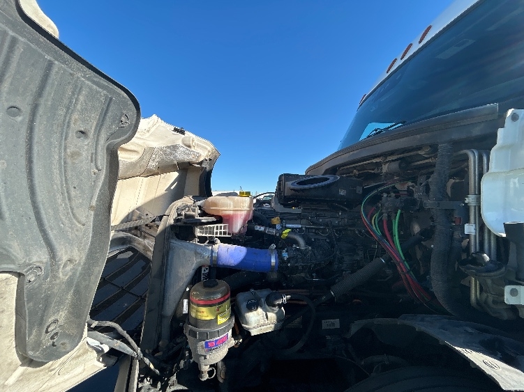 Used 2023 Freightliner Cascadia - photo 23