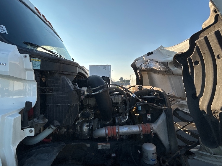 Used 2023 Freightliner Cascadia - photo 22