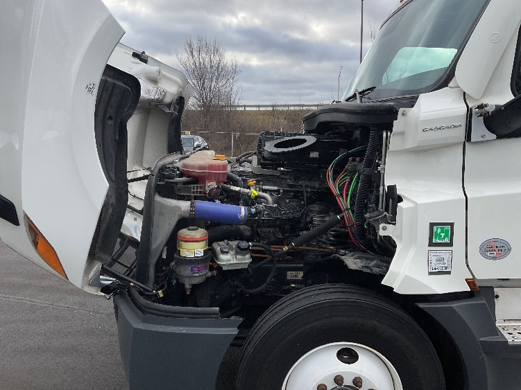 Used 2023 Freightliner Cascadia - photo 23