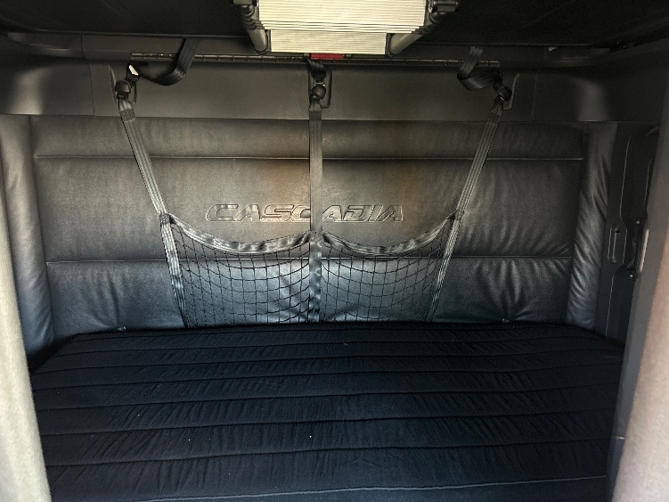 Used 2023 Freightliner Cascadia - photo 18