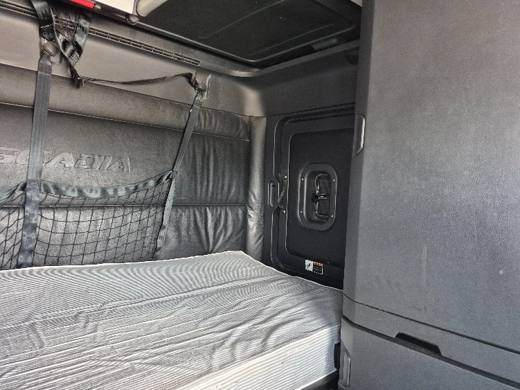 Used 2023 Freightliner Cascadia - photo 19
