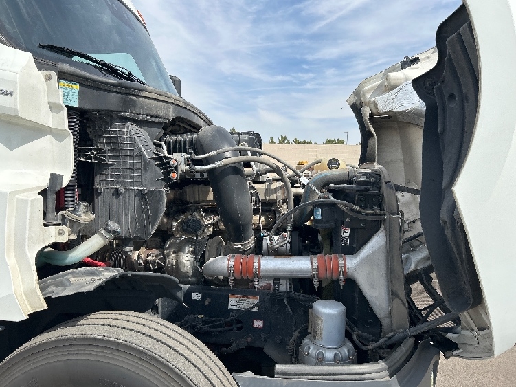 Used 2023 Freightliner Cascadia - photo 22