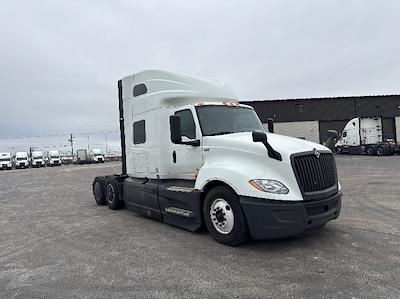 Used 2023 International LT - photo 1