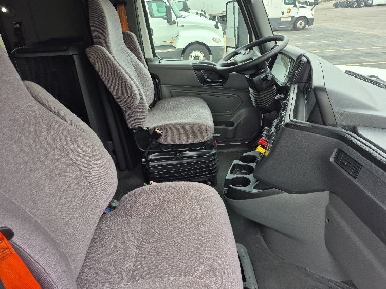 Used 2023 International LT - photo 15