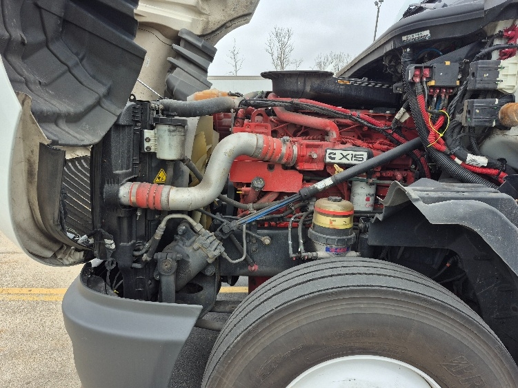 Used 2023 International LT - photo 20