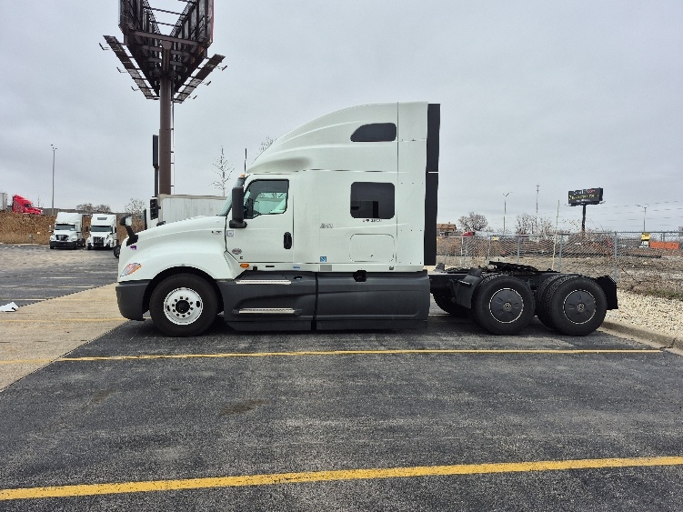 Used 2023 International LT - photo 6