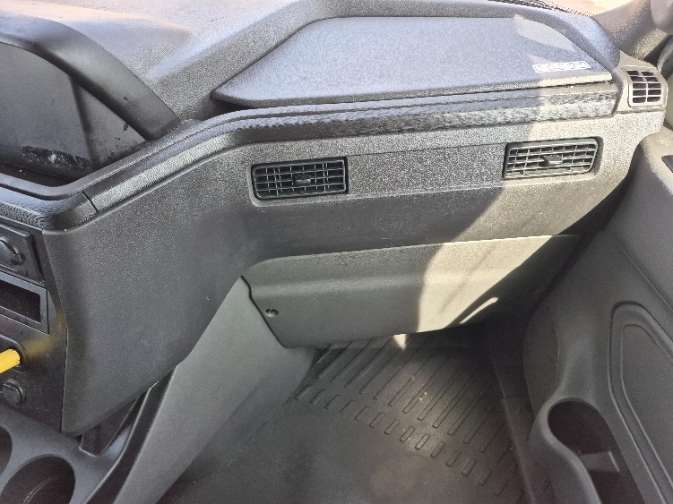 Used 2023 International LT - photo 16
