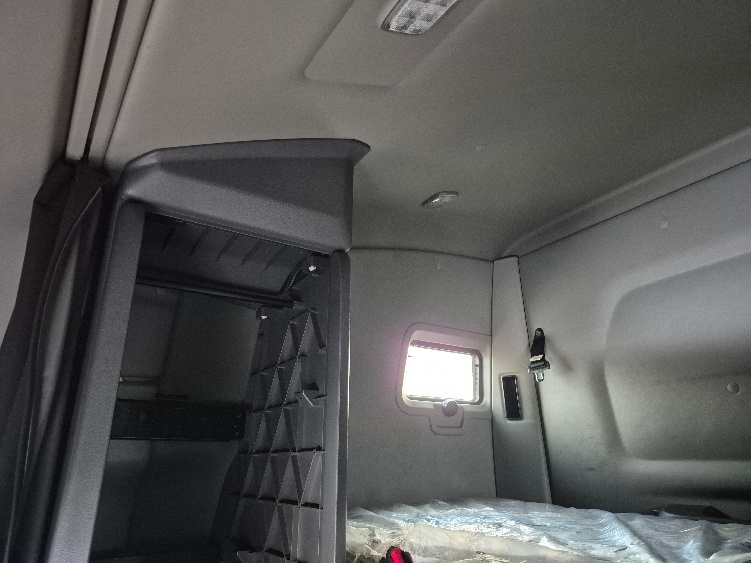Used 2023 International LT - photo 26
