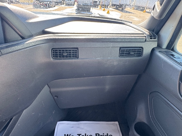 Used 2023 International LT - photo 16