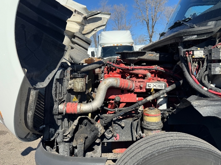 Used 2023 International LT - photo 23